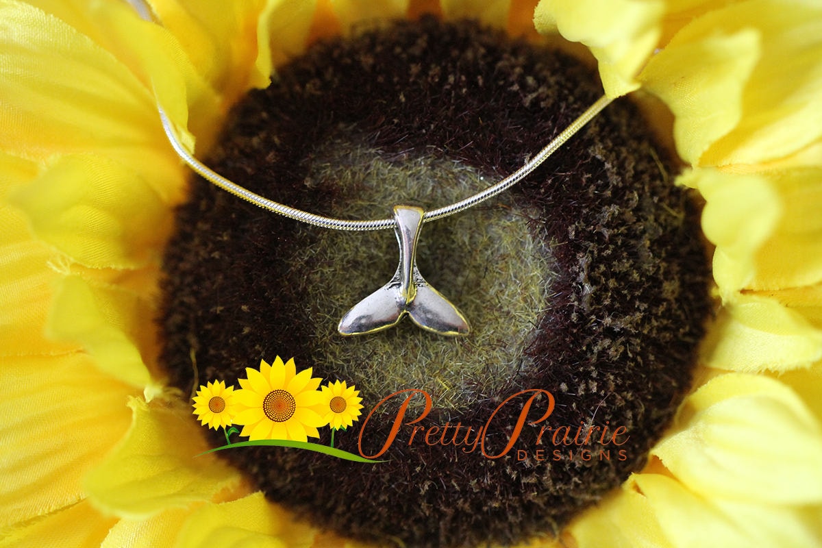Personalized Whale Tail Necklace, Fluke Charm, Initial Whale Neckace, Good Luck Jewelry, Freedom Jewelry, Graduation Gift, Whale Lover Gift
