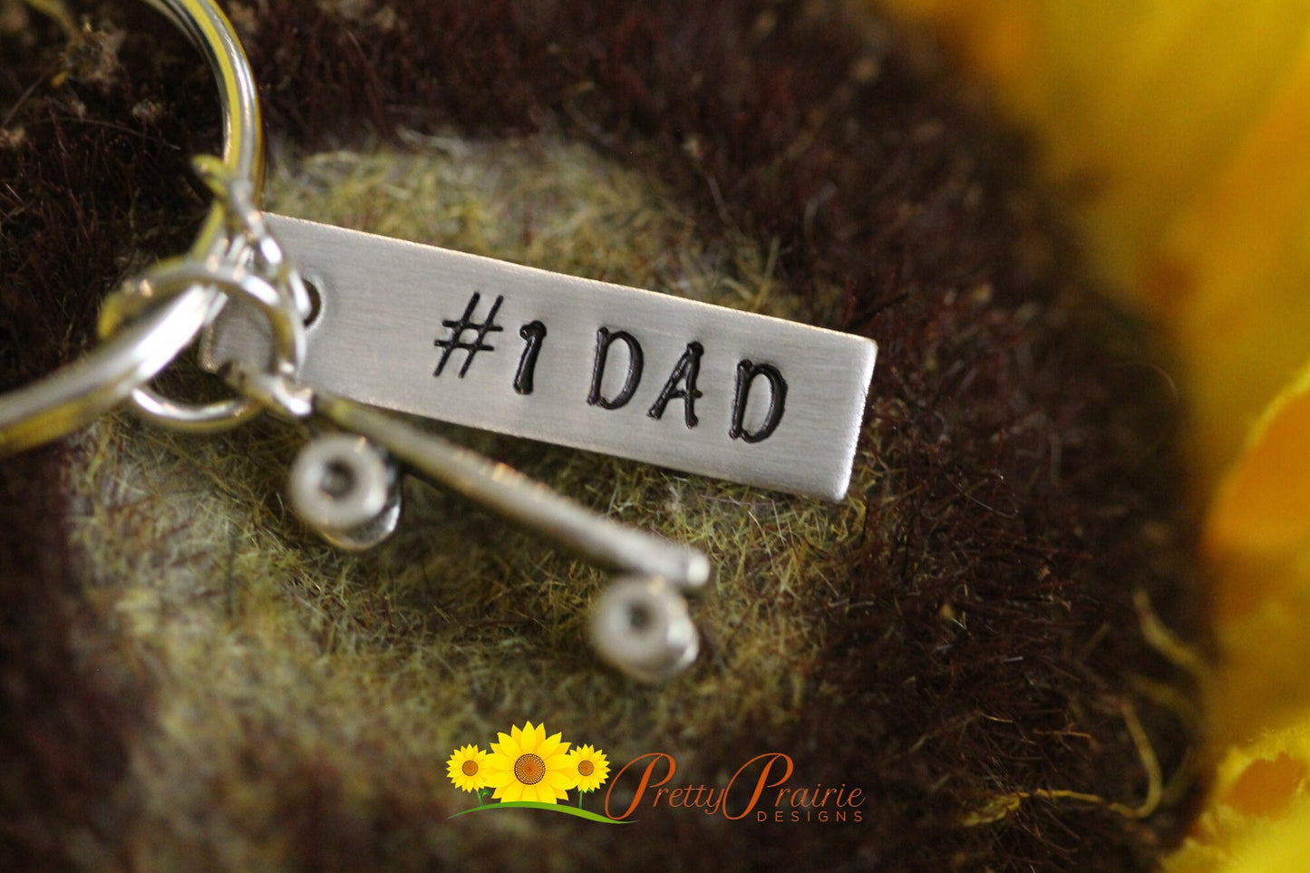 Skateboarder Tag Keychain, #1 Dad, Father's Day, Personalized Skateboarder Gift, Skate Gift, Skater Dad, Love to Skateboard, Boyfriend Gift