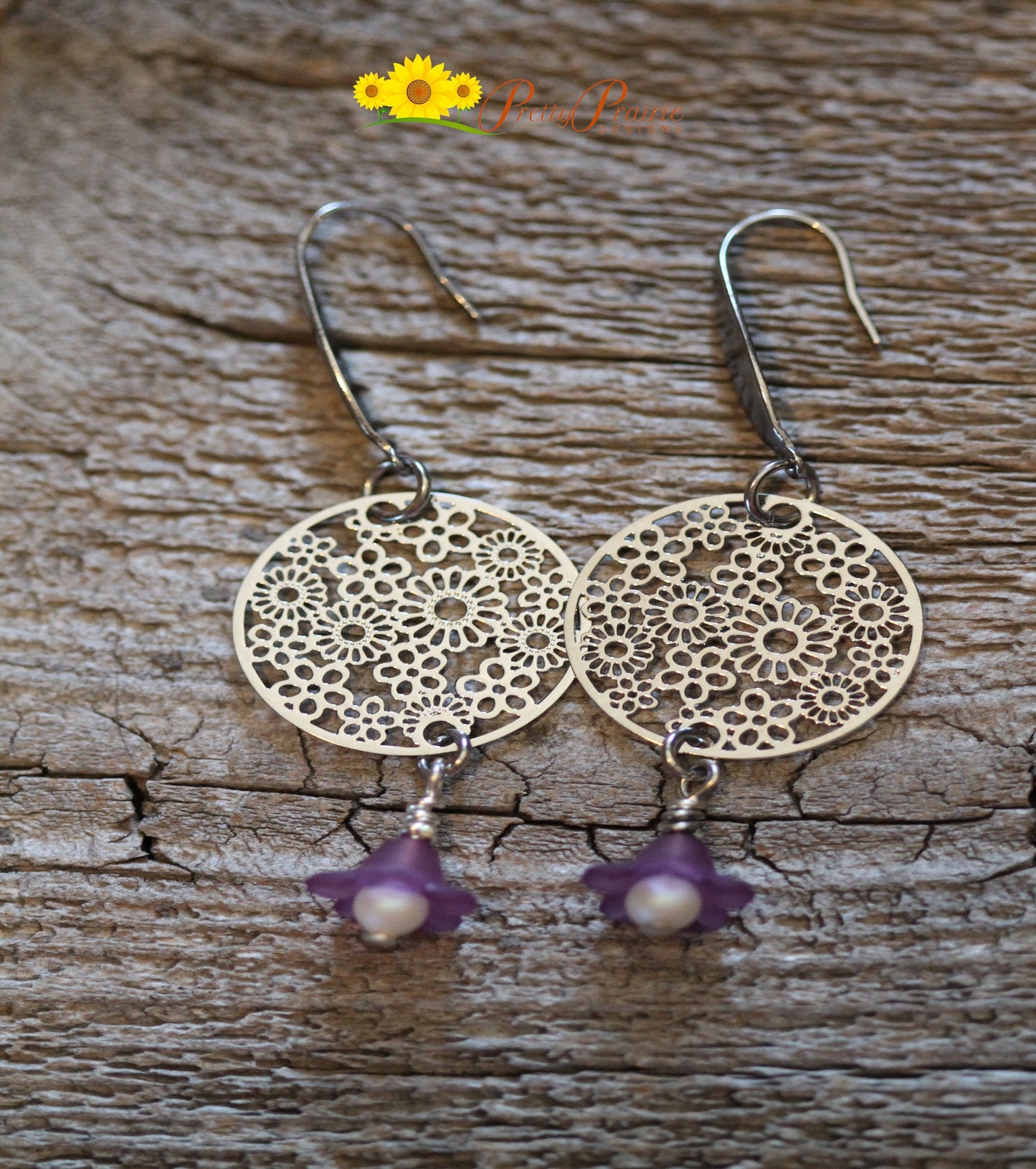 Flower Drop Earrings, Gift for Her, Resin Earrings, Silver Flower, Flower Earrings, Dangle Earrings, Silver Filigree, Floral Earrings