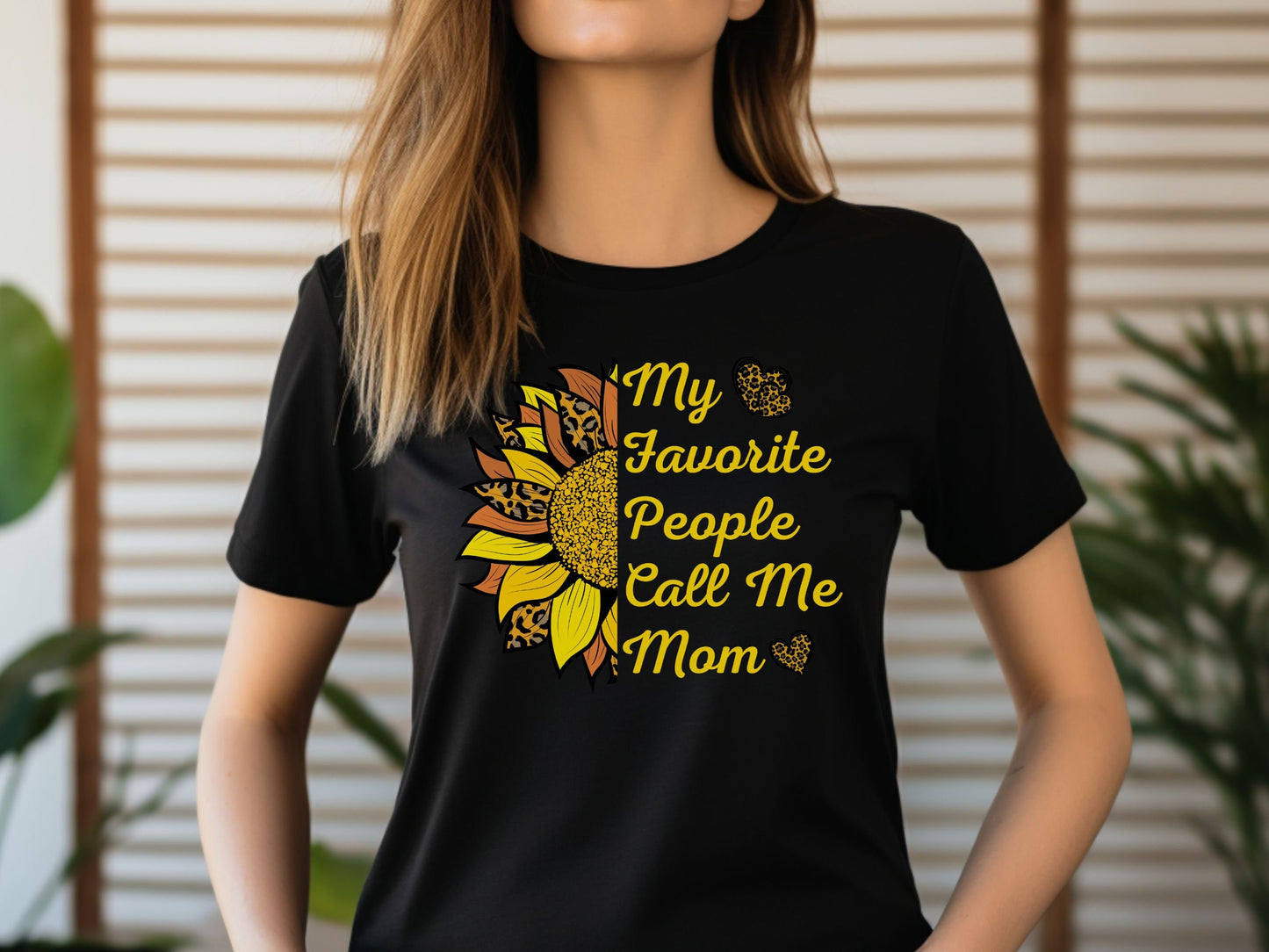 Sunflower Mom T-Shirt, Mother's Day Shirt, Sunflower Lover T-Shirt, Gardener Mom Shirt, Gift for Mom, Flower Mom Shirt, Sunflower Mama Shirt