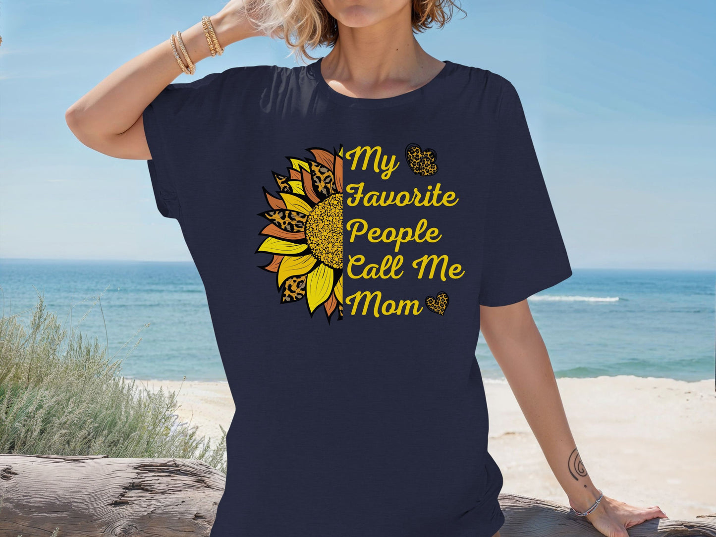 Sunflower Mom T-Shirt, Mother's Day Shirt, Sunflower Lover T-Shirt, Gardener Mom Shirt, Gift for Mom, Flower Mom Shirt, Sunflower Mama Shirt