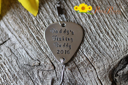 Daddy's Fishing Buddy Lure, Custom Fishing Hook, Father's Day Gift, New Dad Present, Baby Reveal, Angler Gift, Hand Stamped Fishing Lure