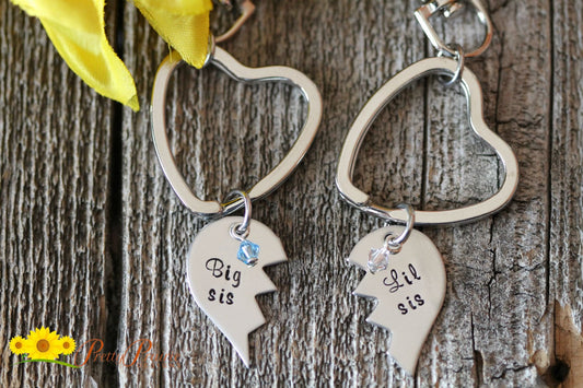 Big Sis Lil Sis Keychain, Puzzle Heart Gift, Matching Keychain, Personalized Birthstone Charm, Hand Stamped, Sister Gift, Gift for Daughters