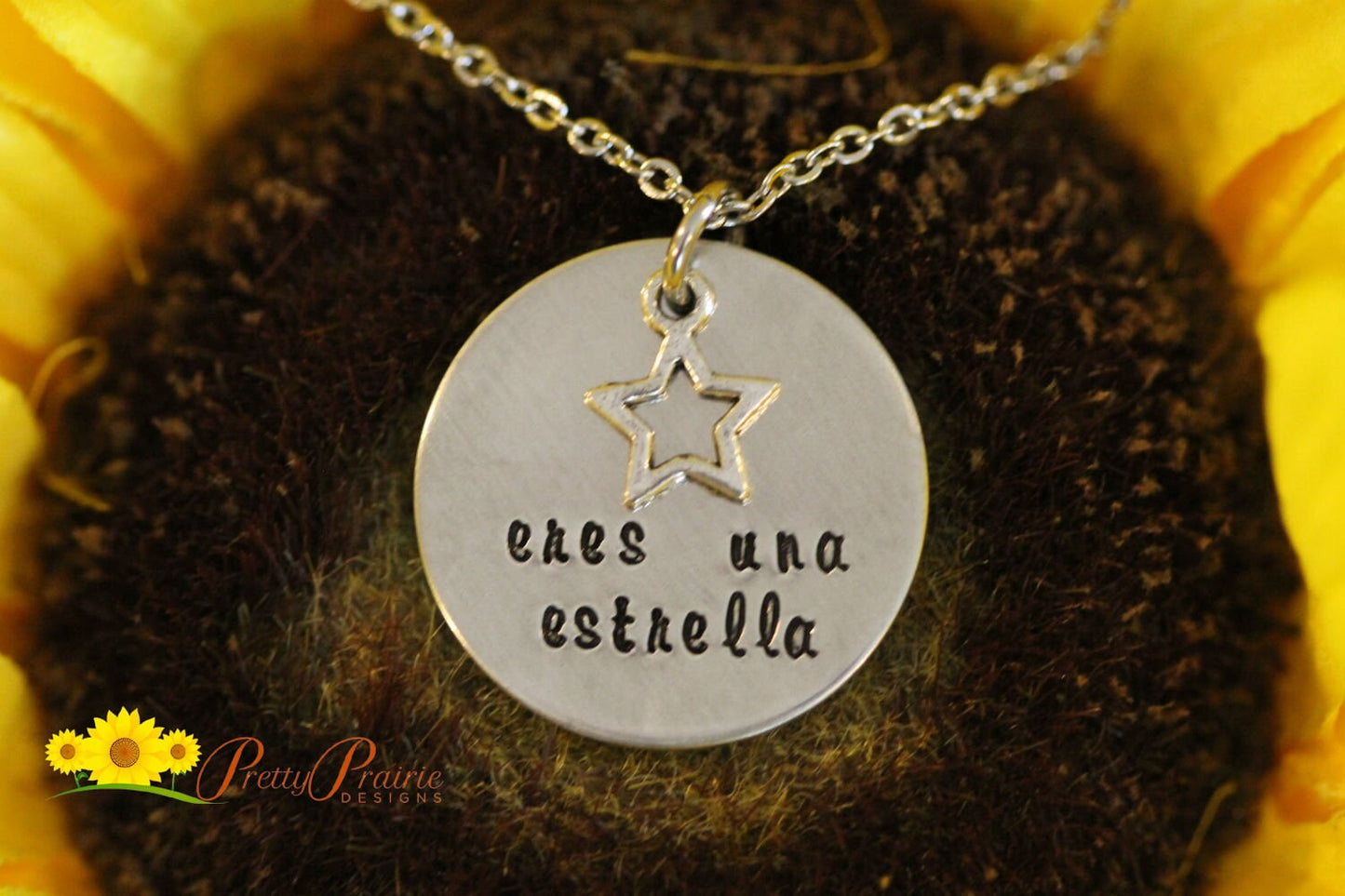 Eres Una Estrella Star Necklace, You Are a Star, Spanish Teacher, Actor, Valedictorian, Quinceanera Gift, Stamped, Inspirational Jewelry