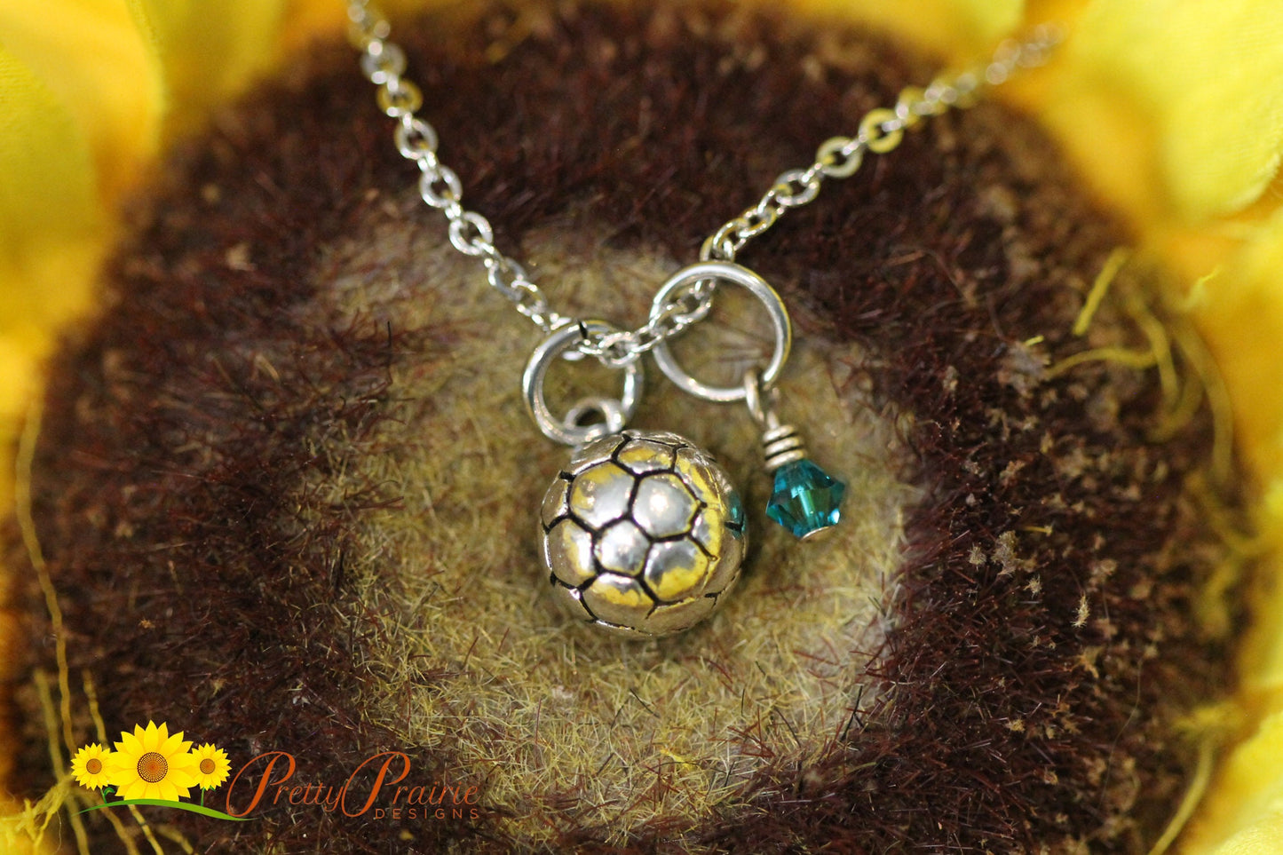 Team Color Soccer Necklace, Team Gift, Soccer Keychain, Soccer Jewelry, Girls Soccer, Team Mom Present, Soccer Coach Gift, Soccer Bag Tag