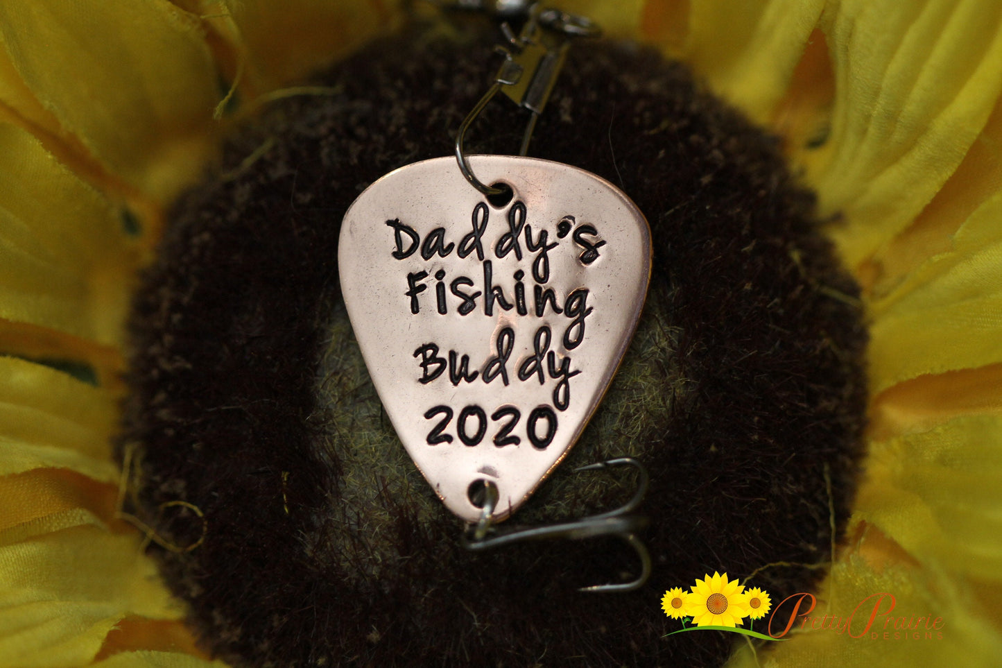 Daddy's Fishing Buddy Lure, New Dad Gift, Baby Reveal, Custom Fishing Lure, Hand Stamped with Year, Father's Day Gift, Fishing Keychain