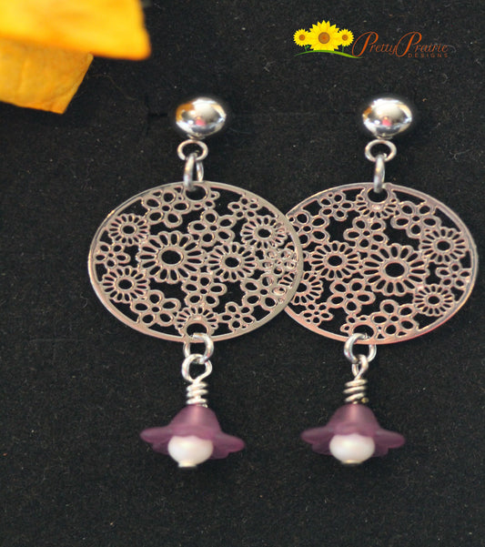 Flower Drop Earrings, Gift for Her, Resin Earrings, Silver Flower, Flower Earrings, Dangle Earrings, Silver Filigree, Floral Earrings